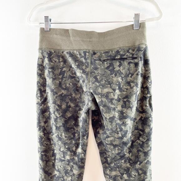 Lululemon No Sweat High Rise Jogger Sweatpants Camo Forest Green 4 - Picture 4 of 10